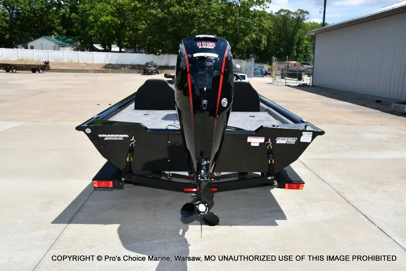 Slide: The Image of Tracker Pro Team 190 2026 - 19