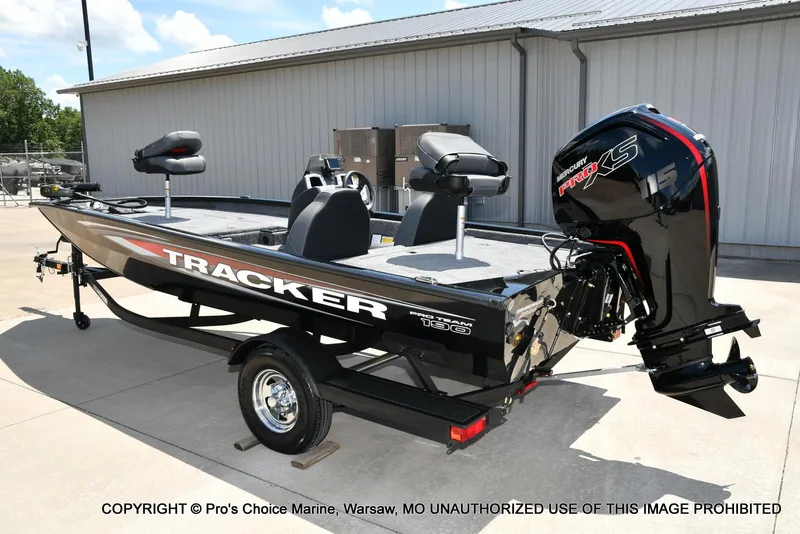 Slide: The Image of Tracker Pro Team 190 2026 - 20