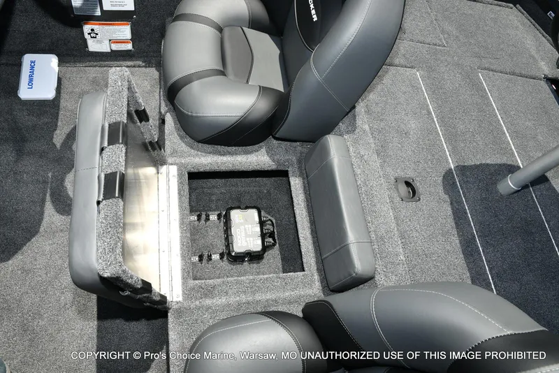 Slide: The Image of Tracker Pro Team 190 2026 - 51