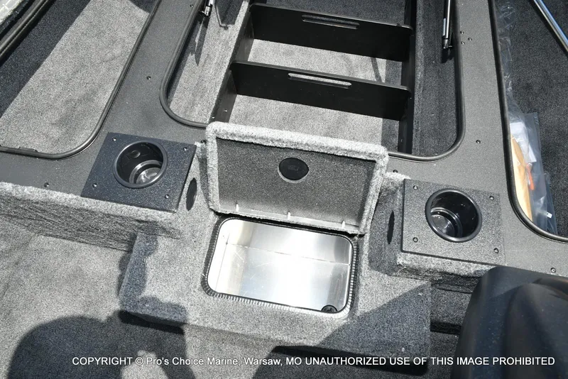 Slide: The Image of Tracker Pro Team 190 2026 - 54