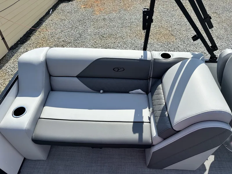 Slide: The Image of Veranda Vista View Series VISTA SPORT 22RC 2026 - 6