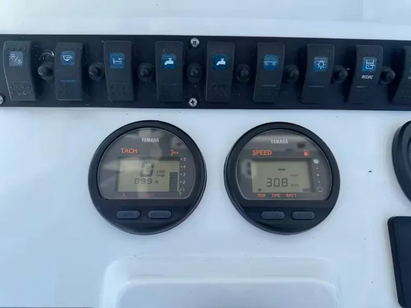 Slide: The Image of Sea Hunt 234 ultra 2015 - 15