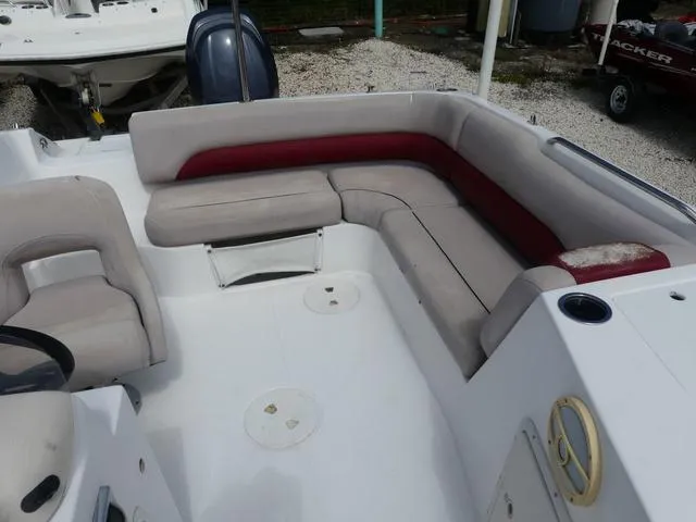 Slide: The Image of Hurricane SunDeck Sport 201 OB 2014 - 10