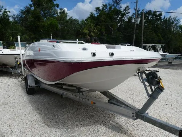 Slide: The Image of Hurricane SunDeck Sport 201 OB 2014 - 2