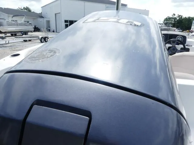 Slide: The Image of Hurricane SunDeck Sport 201 OB 2014 - 5