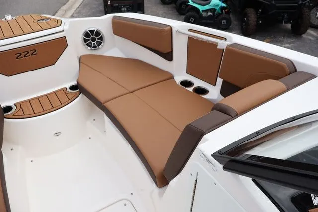 Slide: The Image of Yamaha 222SE 2025 - 12