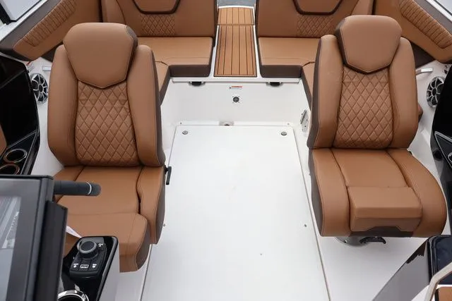 Slide: The Image of Yamaha 222SE 2025 - 14