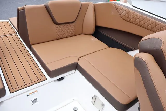 Slide: The Image of Yamaha 222SE 2025 - 21