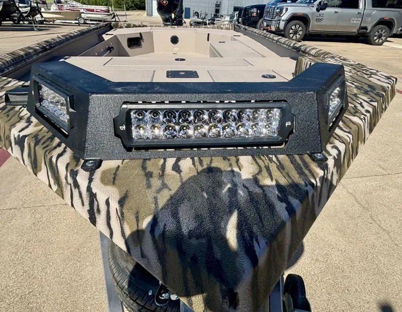 Slide: The Image of Avid 18 Commander 2026 - 3