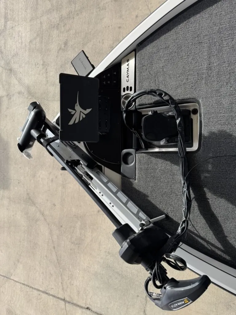 Slide: The Image of Caymas CX 21 PRO 2026 - 9