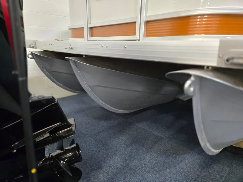 Slide: The Image of 2025 Princecraft Vectra 23 WRL pontoon boat hull and propeller detail. - 15