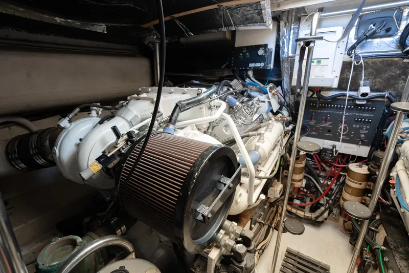 Slide: The Image of Tiara 4300 Open 1998 - 52