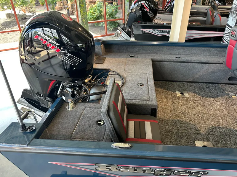 Slide: The Image of 2025 Ranger VS1882SC Reata boat interior with Mercury Pro XS engine. - 5