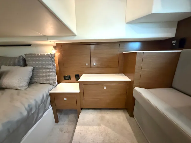 Slide: The Image of Cruisers 39 Express Coupe 2016 - 29