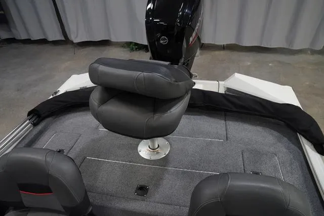 Slide: The Image of Tracker Pro Team 175 TF 2023 - 18