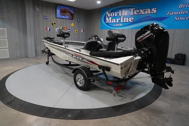 Slide: The Image of Tracker Pro Team 175 TF 2023 - 9