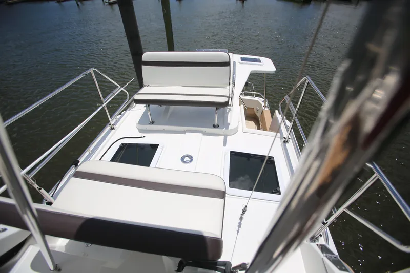 Slide: The Image of Seating for 6 on bridge - 10