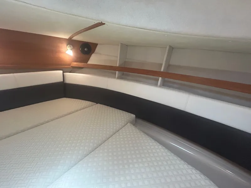 Slide: The Image of Owner cabin to starboard - 15