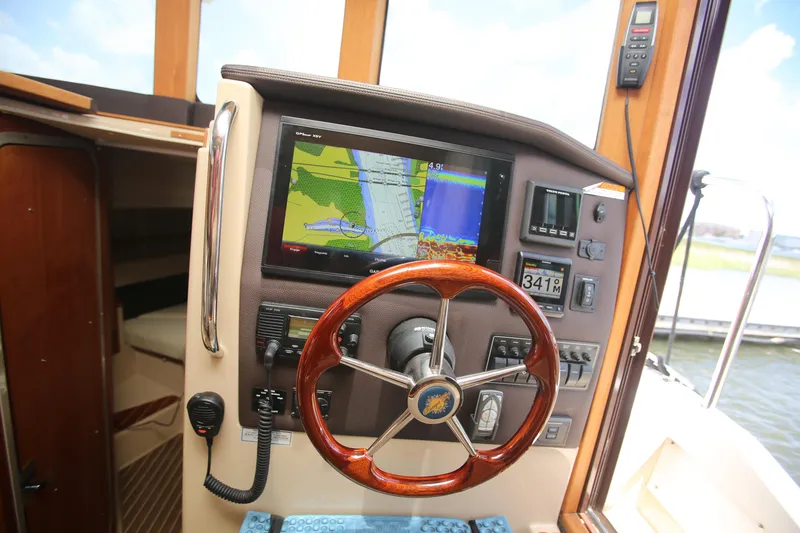 Slide: The Image of Lower helm, side door - 5