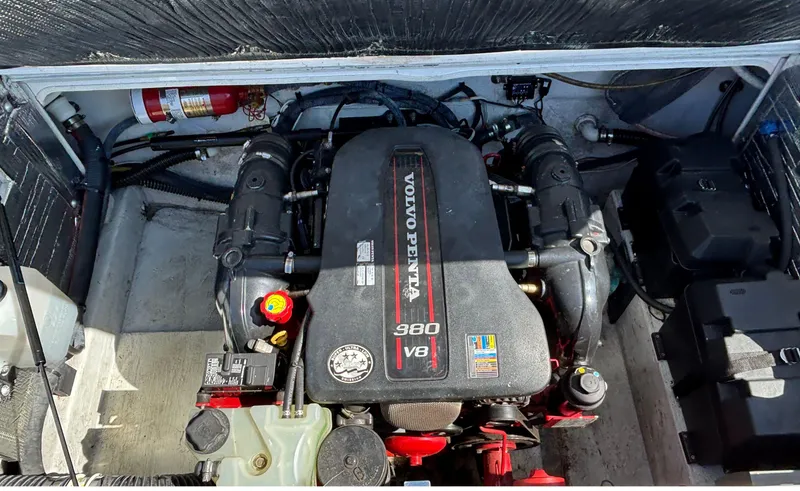 Slide: The Image of Engine compartment of 2015 Hunt Yachts Harrier 25 Sport with Volvo Penta V8 engine. - 12