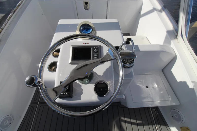 Slide: The Image of Scopinich 35 Walkaround Express 2008 - 13