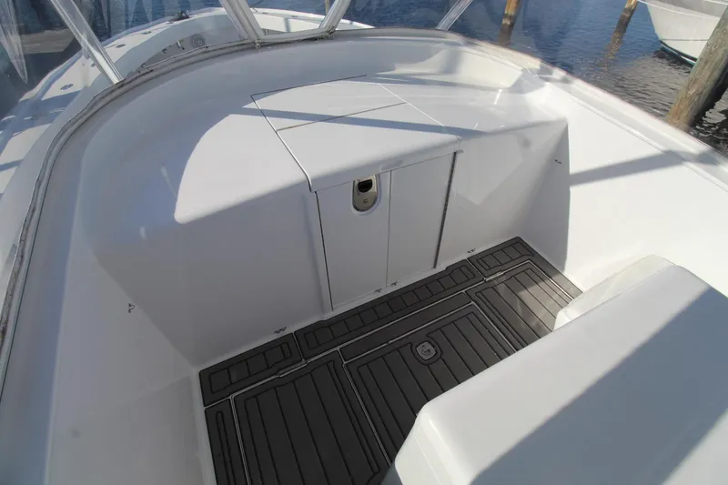 Slide: The Image of Scopinich 35 Walkaround Express 2008 - 16