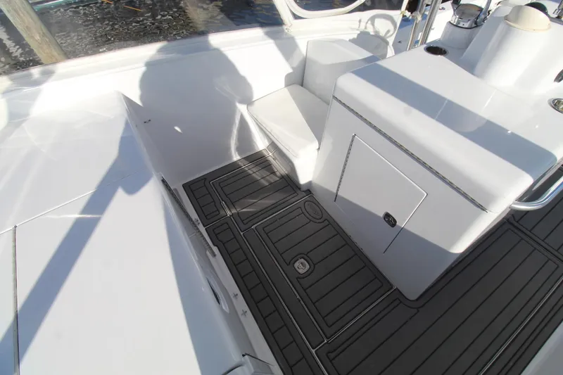 Slide: The Image of Scopinich 35 Walkaround Express 2008 - 17