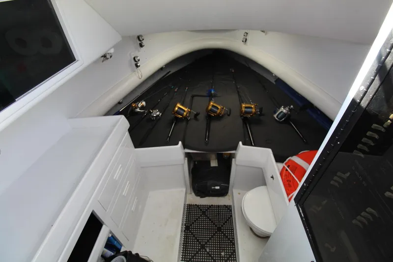 Slide: The Image of Scopinich 35 Walkaround Express 2008 - 25