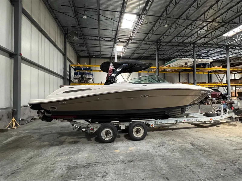 The Image of Sea Ray 270 SLX 2013 - 1