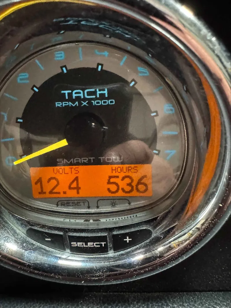 Slide: The Image of Sea Ray 270 SLX 2013 - 11