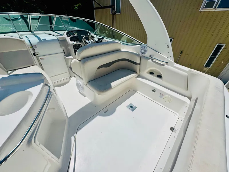 Slide: The Image of Interior of a 2005 Chaparral Signature 270 boat. - 10