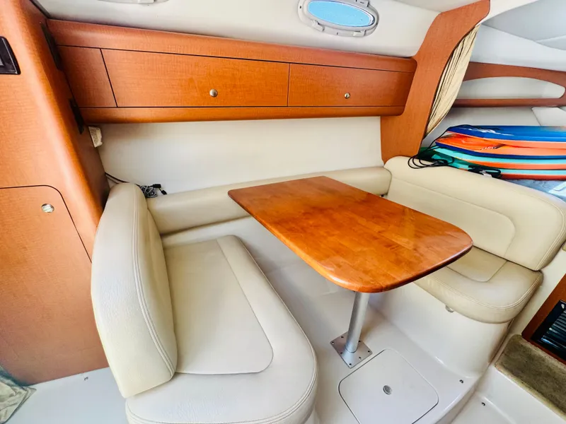 Slide: The Image of Interior of 2005 Chaparral Signature 270 yacht. - 19