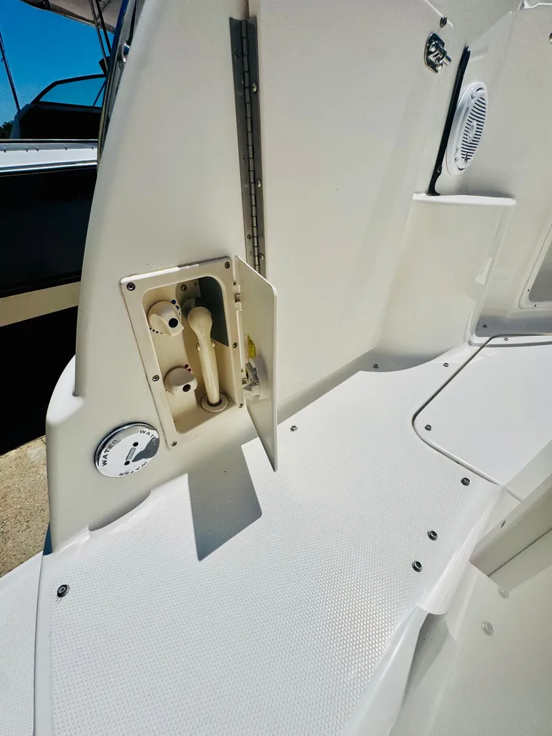 Slide: The Image of Interior of a 2005 Chaparral Signature 270 boat. - 9