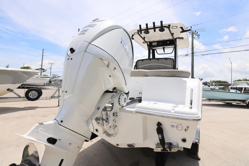 Slide: The Image of Sea Hunt Ultra 245 SE 2026 model in Yamaha outboard sales event promotion. - 2