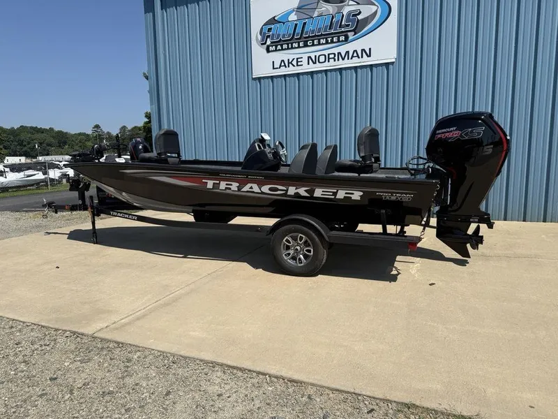 Slide: The Image of 2025 Tracker Pro Team 190 boat at Foothills Marine Center, Lake Norman. - 5