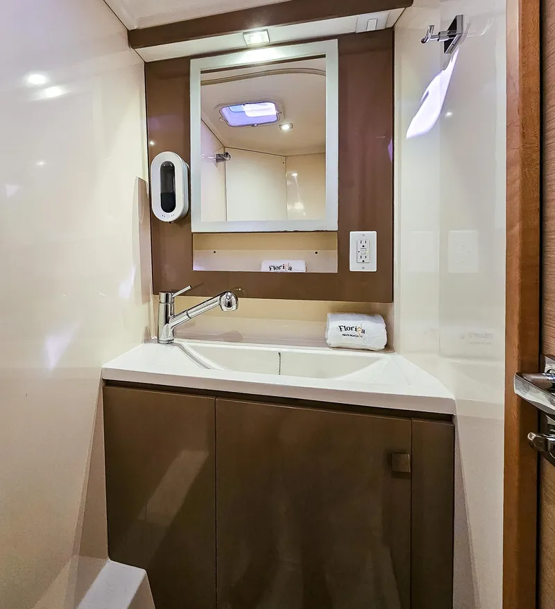 Slide: The Image of Fountaine Pajot Motor Yacht 37 2017 - 51