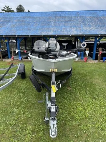 Slide: The Image of Alumacraft Escape 145 CS 2021 - 3