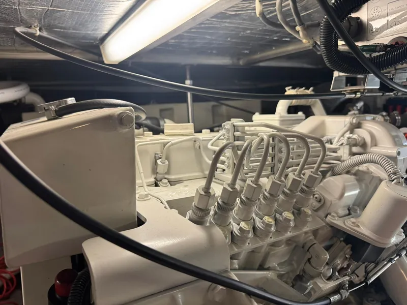 Slide: The Image of Carver 450 Voyager Pilothouse 2001 - 52