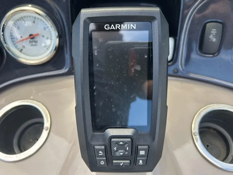 Slide: The Image of Sun Tracker Party Barge 18 DLX 2023 - 15