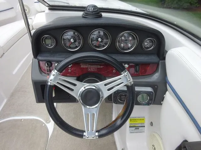 Slide: The Image of Four Winns H210 2010 - 13