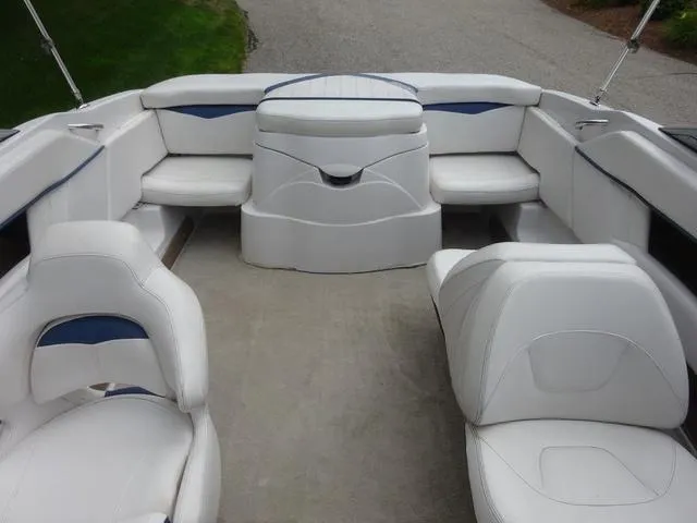 Slide: The Image of Four Winns H210 2010 - 18