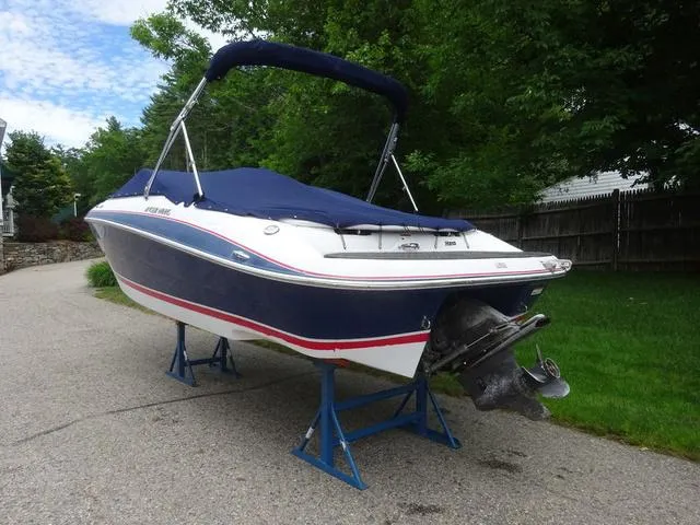 Slide: The Image of Four Winns H210 2010 - 3