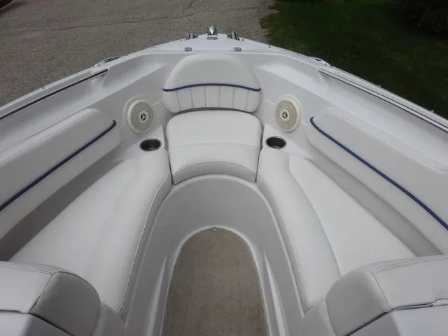 Slide: The Image of Four Winns H210 2010 - 38