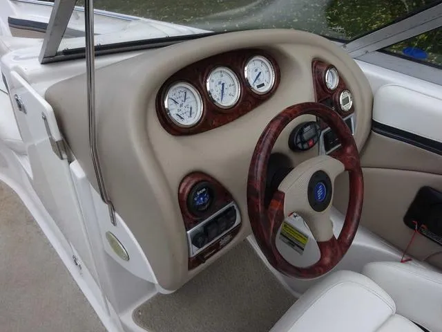 Slide: The Image of Four Winns 210 Horizon 2005 - 14