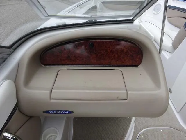 Slide: The Image of Four Winns 210 Horizon 2005 - 15