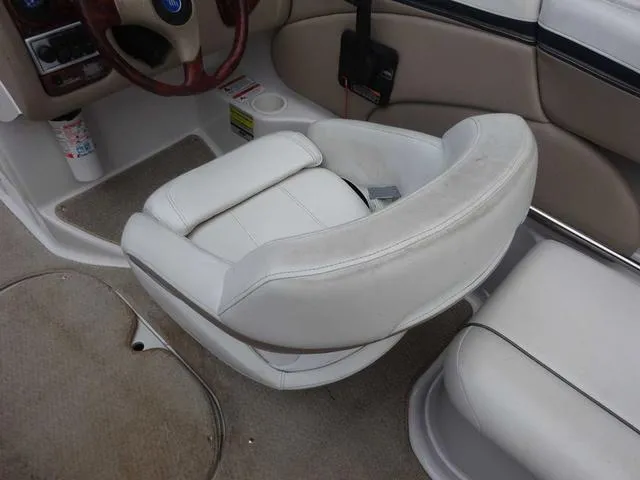 Slide: The Image of Four Winns 210 Horizon 2005 - 7