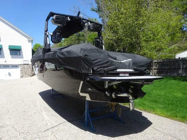 Slide: The Image of Nautique Super Air Nautique S23 2023 - 4