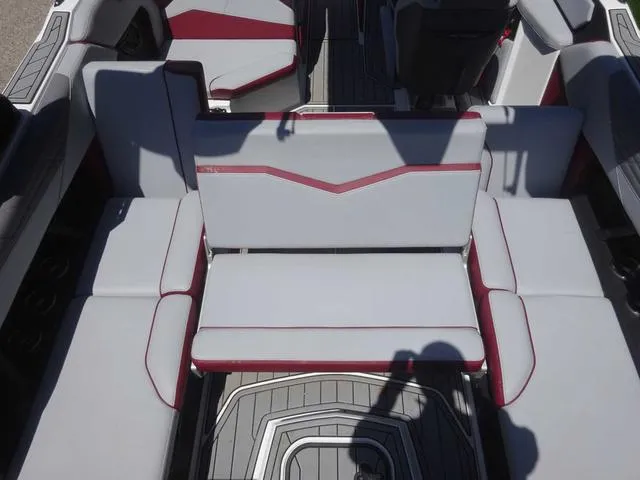 Slide: The Image of Nautique Super Air Nautique S23 2023 - 8