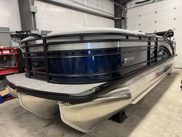 The Image of Harris Solstice 230 2025 - 1