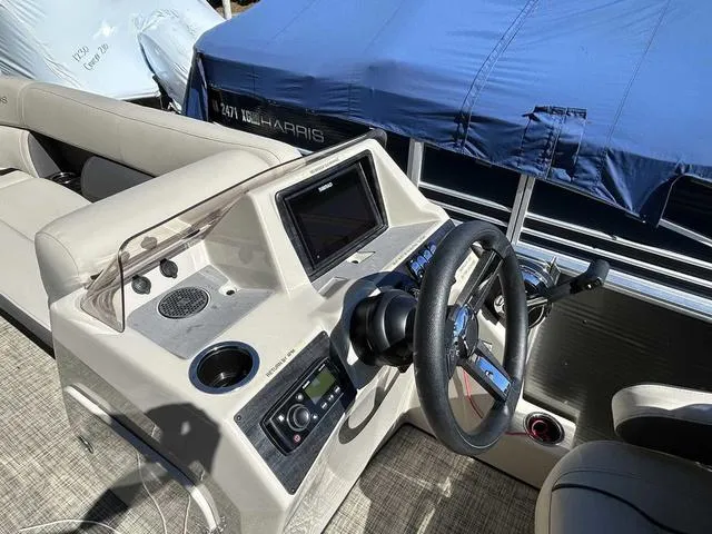 Slide: The Image of Harris Cruiser 250 2021 - 11